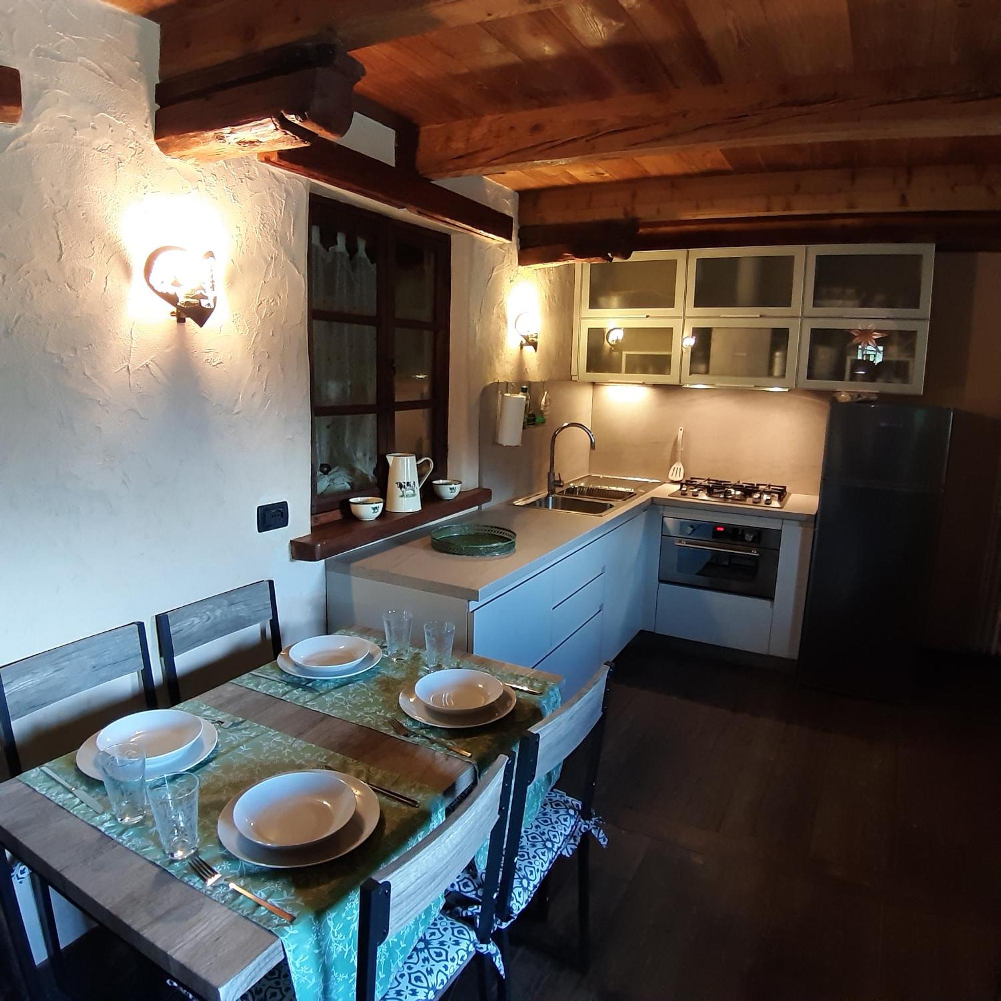 B&B CleMaison Antica Dimora Gignod Exterior foto